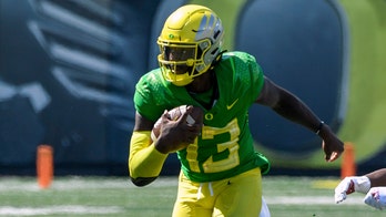 Brown's keeper gives No. 11 Oregon 31-24 win over Fresno St.