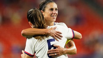 Carli Lloyd, US women's soccer dominate Paraguay as star's career winds down