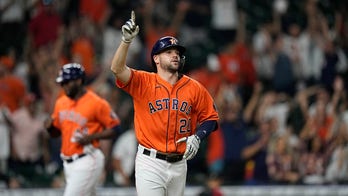 Diamondbacks lose 100th of season, fall 4-3 to Astros
