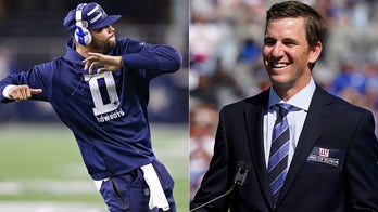 Eli Manning imitates Dak Prescott's hip thrust warmup during live broadcast: 'I'm like Shakira'