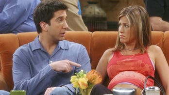 Jennifer Aniston reveals the text messages she received following David Schwimmer dating rumors