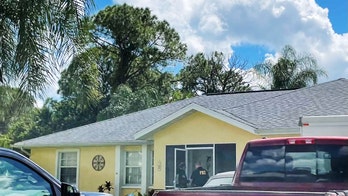 Brian Laundrie manhunt: FBI briefly explores camper while collecting items to use in search, attorney says