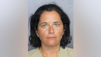 Chicago woman allegedly makes false bomb threat at Florida airport after arriving late to her flight