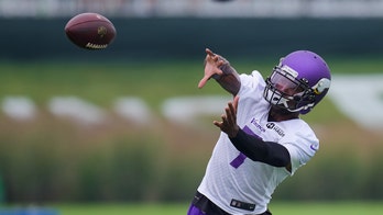 Vikings' Patrick Peterson sounds off on blocking rule: 'We’re really gonna get smashed now'