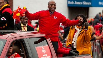 Kansas City Mayor Quinton Lucas defends Patrick Mahomes' brother after fan incident