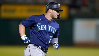 Seager, France HR, Mariners top A's, move up in playoff race