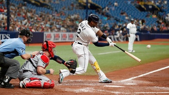 Díaz, Rays tie team record with 6 HRs, romp past Twins 11-4