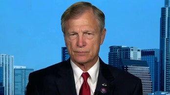 Rep. Babin slams Biden's 'shell game' at border: Migrant numbers 'don't add up'