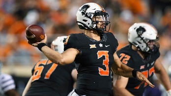 Sanders powers Oklahoma State past No. 25 Kansas State 31-20