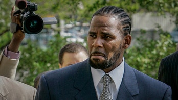 Jury selection begins in R. Kelly's federal trial in Chicago