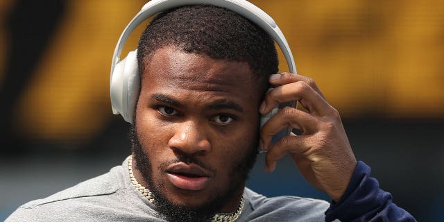 INGLEWOOD, CALIFORNIA - SEPTEMBER 19: Micah Parsons #11 of the Dallas Cowboys at SoFi Stadium on September 19, 2021 in Inglewood, California. (Photo by Ronald Martinez/Getty Images)
