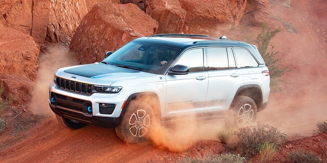 The Grand Cherokee Trailhawk 4xe is Trail Rated.