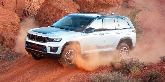 The Grand Cherokee Trailhawk 4xe is Trail Rated.