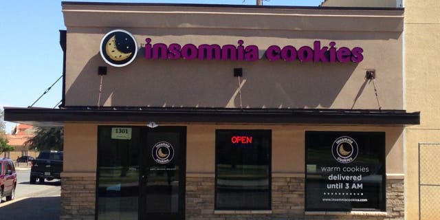 Los maestros de todo el país podrán satisfacer su gusto por lo dulce con una oferta de galletas gratis de Insomnia Cookies.