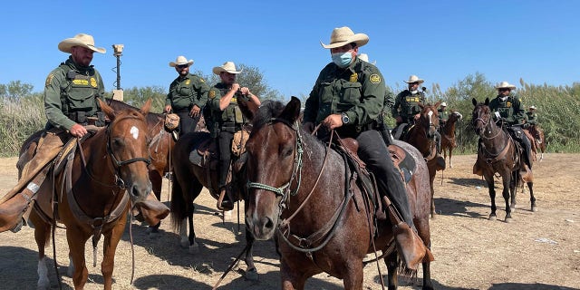 Border Patrol agents on horseback. (Fox News/Bill Melugin)