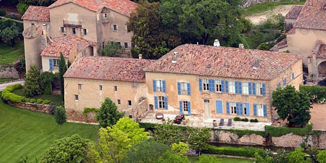 An aerial view taken on May 31, 2008 in Le Val, southeastern France, shows the Chateau Miraval, a vineyard estate owned by companies helmed by exes Brad Pitt and Angelina Jolie.