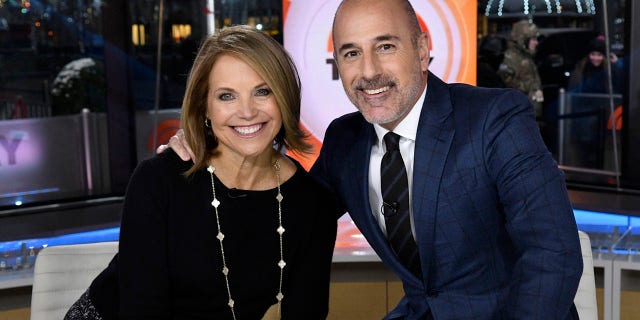 OGGI -- Matt Lauer's 20th Anniversary Celebration -- Nella foto: (l-r) Katie Couric and anchor Matt Lauer on Friday, gennaio 6, 2017 -- (fotografato da: Peter Kramer/NBCU Photo Bank/NBCUniversal via Getty Images via Getty Images)