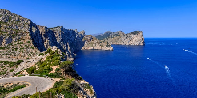 The Punta d'en Tomas bay is seen from Formentor Cape on July 23, 2021 in Mallorca, Spain. (Photo by Laszlo Szirtesi/Getty Images)