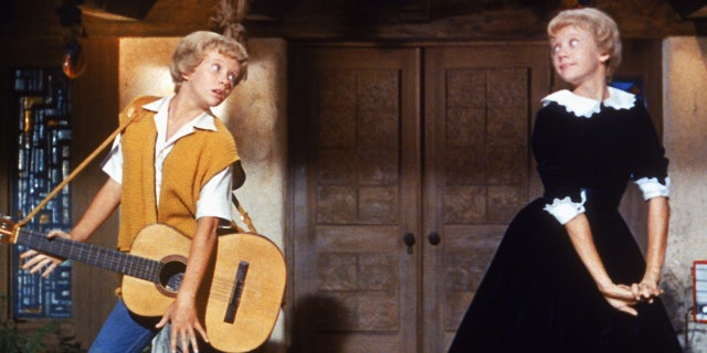 Hayley Mills played identical twins Sharon McKendrick and Susan Evers in the Walt Disney comedy 'The Parent Trap', 1961.