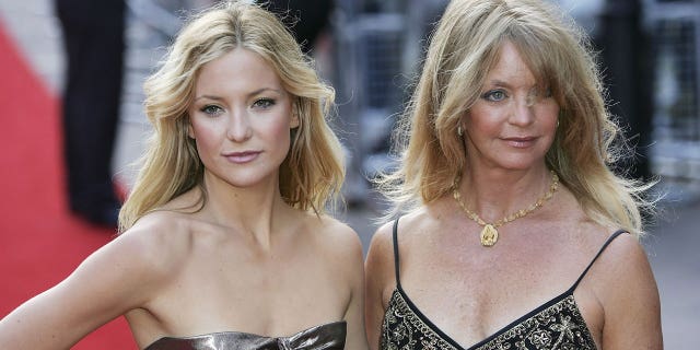 Kate Hudson and Goldie Hawn arrive at the UK Premiere of ‘Skeleton Key’ at Vue West End on July 20, 2005 in London, England.