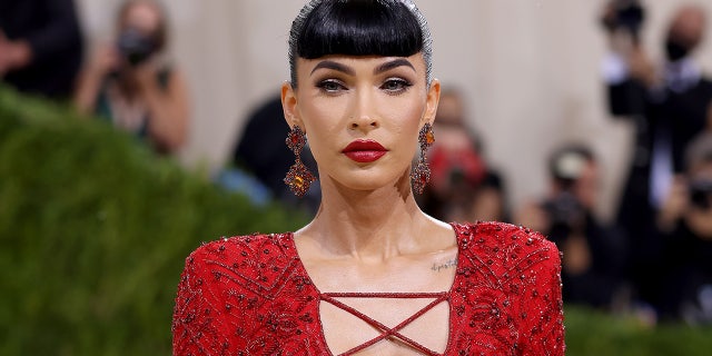 The 'Jennifer's Body' star received praise for her look online.