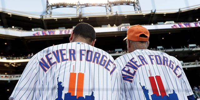 yankees mets jersey