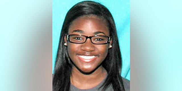 Precious Stephens allegedly disconnected 911 calls without obtaining caller information or dispatching to other disptchers.
