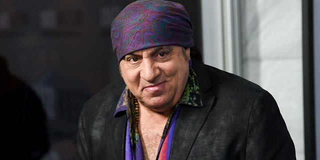 Steven Van Zandt talks 'Sopranos' role and how his time in the E Street Band prepared him to play Silvio - Fox News