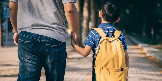 Health experts said parents and guardians should be looking for warning signs that their childs backpack is too heavy.