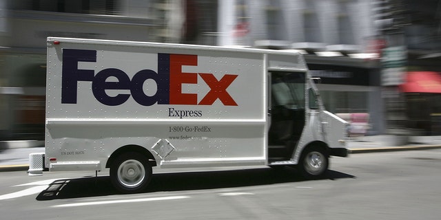 FedEx y UPS advierten que las entregas de paquetes podrían verse interrumpidas por una tormenta de invierno, ya que la seguridad del conductor es una prioridad