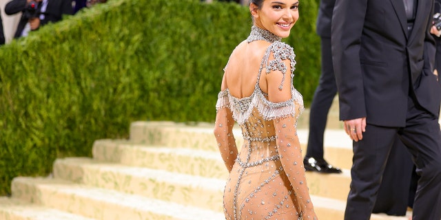 Kendall Jenner assiste au gala du Met 2021 Celebrating In America : A Lexicon Of Fashion au Metropolitan Museum of Art le 13 septembre 2021 à New York City