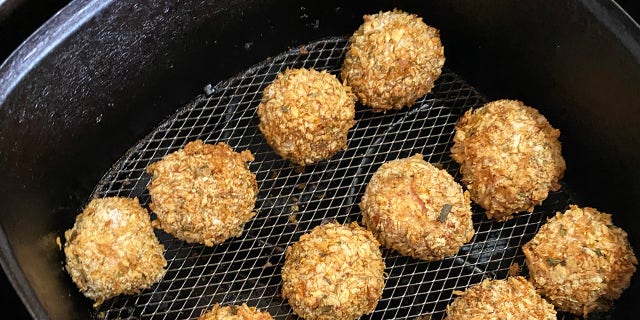 <strong>KFC popcorn chicken recipe</strong>