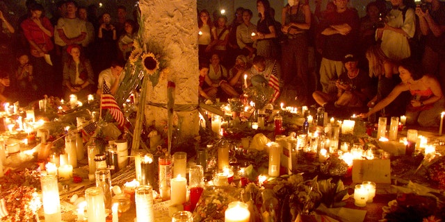 Candlelight vigil for the victims of the World Trade Center terrorist attack at Union Square in New York City. 9/13/2001. 