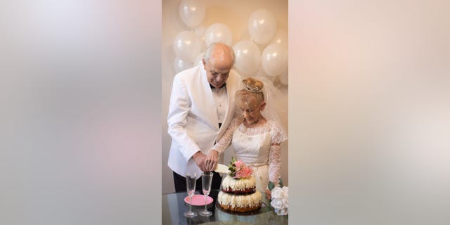 "I couldn’t believe it fit me perfectly," Karen said about her dress. "The only thing that wasn’t in the box was the big hoop I wore under the dress. It was in perfect condition."