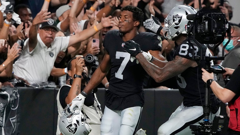 Raiders beat Ravens in rollercoaster overtime finish: 'This game is crazy'