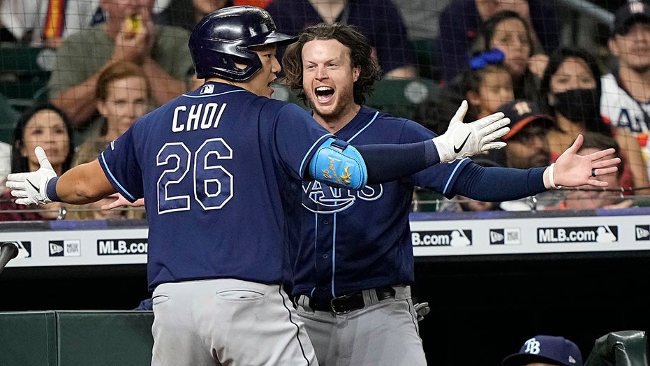 Rays clinch top seed in AL playoffs, stall Astros in West
