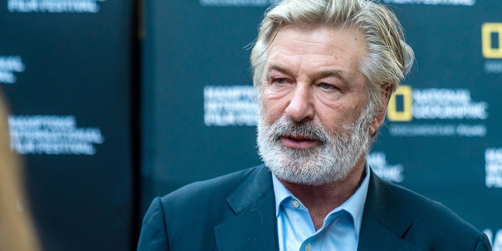 Alec Baldwin was very careful with prop guns prior to 'Rust' accident according to camera operator - Vimarsana News
