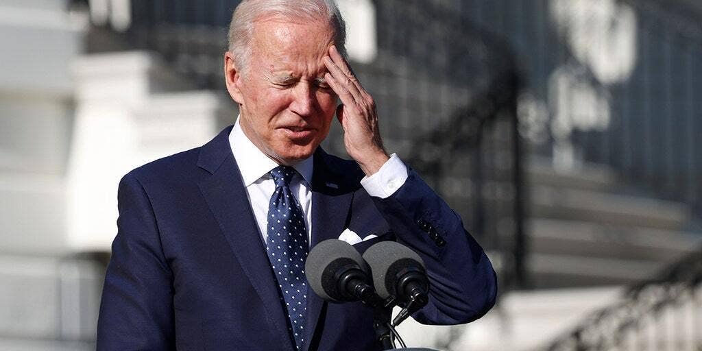 Biden coughs into hand, proceeds to shake hands with public while maskless - Vimarsana News