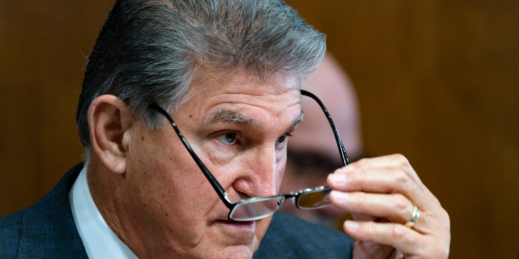 Manchin slams Kamala Harris: 'Dead wrong' on border security claim - Vimarsana News