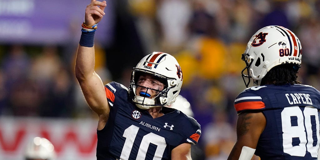 Bo Nix Admits He Can 'Be Himself' At Oregon After Leaving Auburn, The Spun