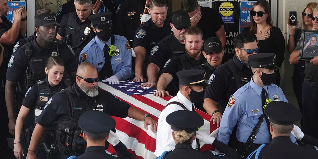 Florida police officer shooting: Judge orders 18-year-old suspect to be held without bond - Vimarsana News