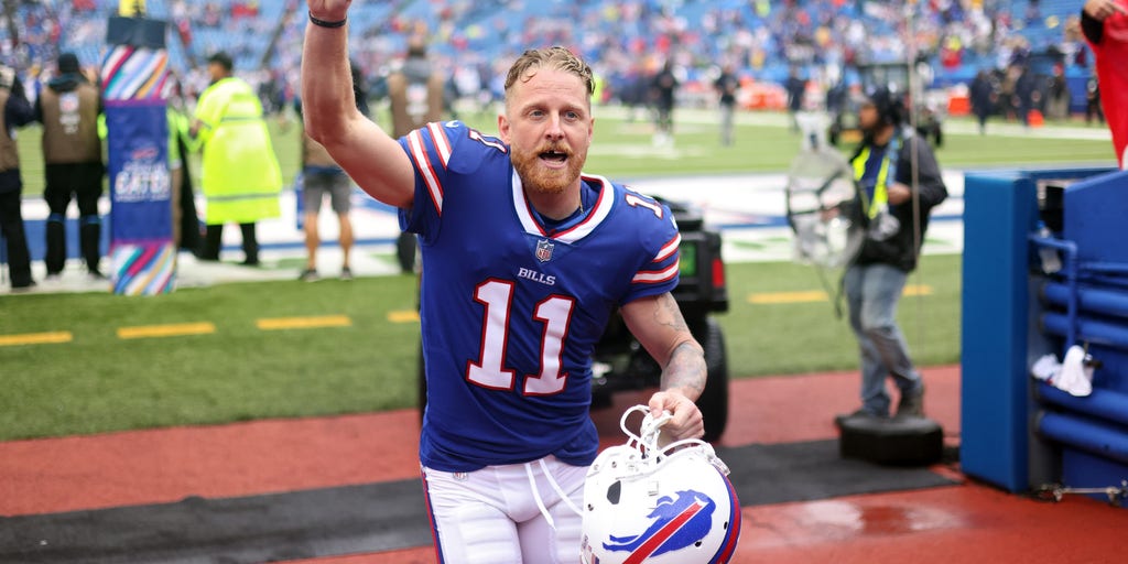 Cole Beasley back with Bills: Veteran receiver ending nine-week