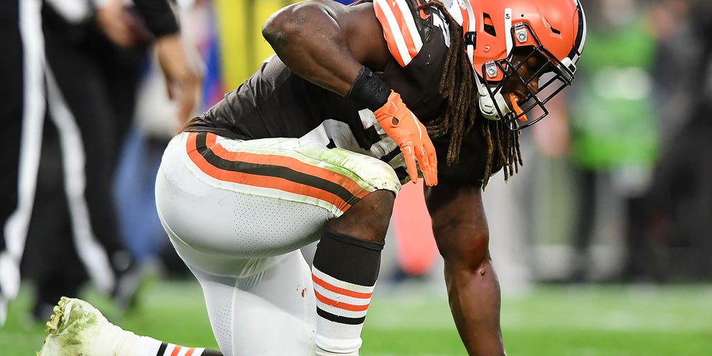 Cleveland Browns running back Kareem Hunt expected to miss number of weeks  due to calf injury