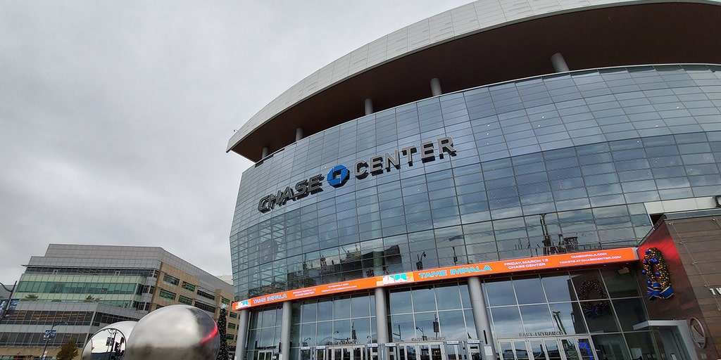 Phish fan dies after falling from upper level at Chase Center - Vimarsana News