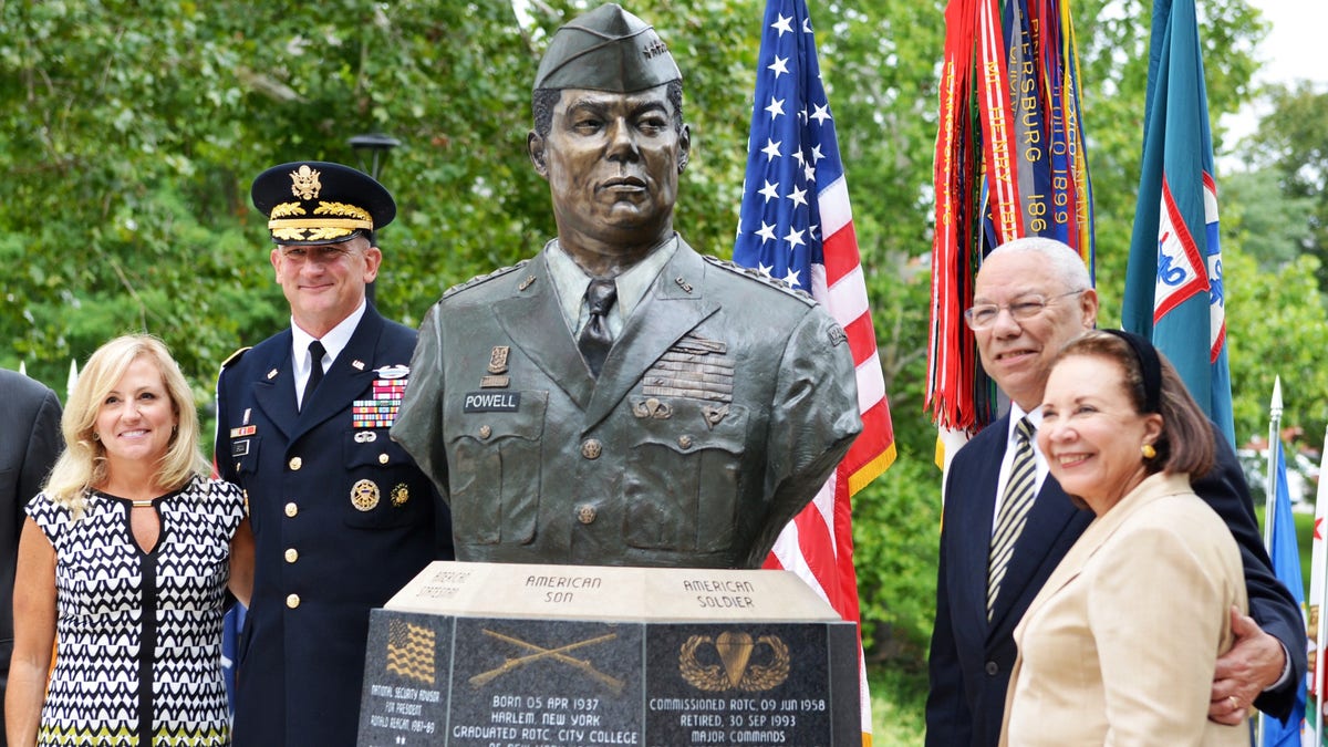 Former U.S. Secretary of State and former Chairman of the Joint Chiefs of Staff, retired General Colin Powell attends the unveiling of his bust among the Circle of Firsts at the Buffalo Soldier Monument, with his wife Alma at Fort Leavenworth, Kansas, U.S. September 6, 2014. Picture taken September 6, 2014.  U.S. Army/Handout via REUTERS.  THIS IMAGE HAS BEEN SUPPLIED BY A THIRD PARTY.