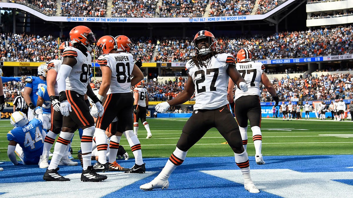 Browns' Kareem Hunt celebrates touch down