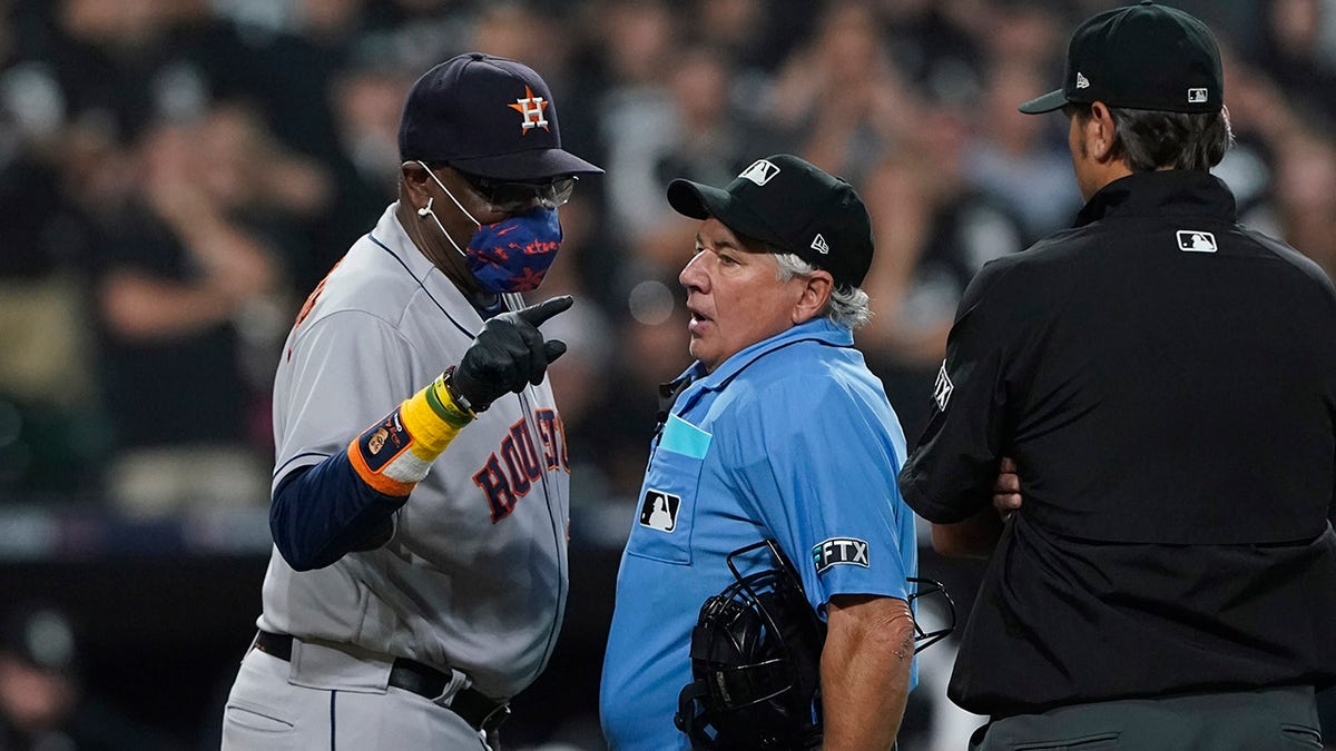 Astros' Dusty Baker, players fire back at sign-stealing assertions