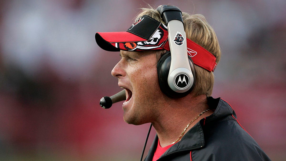 Buccaneers head coach Jon Gruden late in the game as the San Francisco 49ers defeated the Tampa Bay Buccaneers by a score of 15 to 10 at Monster Park, San Francisco, California, Oct. 30, 2005. 