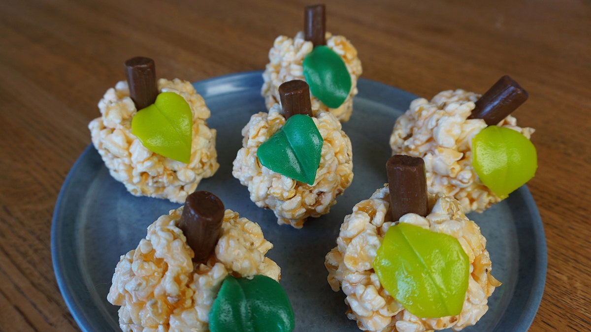 "These popcorn balls are a fun activity for a fall afternoon," Mason tells Fox News. (Sarah Mason / Fluent Foodie)