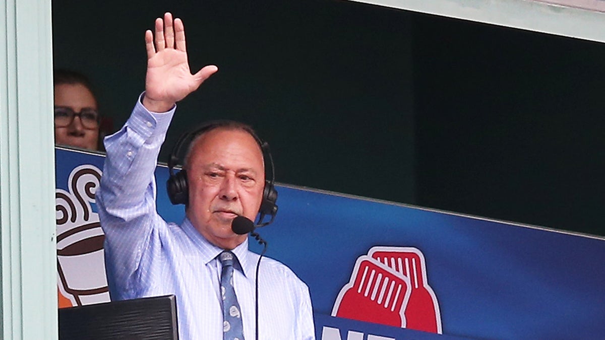Boston Red Sox to honor late broadcaster Jerry Remy during 2022 season